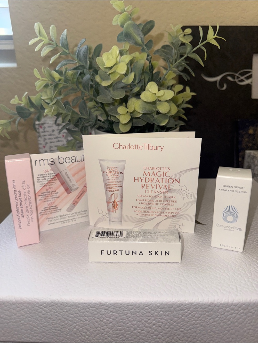 Luxury Skincare & Beauty Sample Bundle Charlotte Tilbury Omorovicza RMS Furtuna